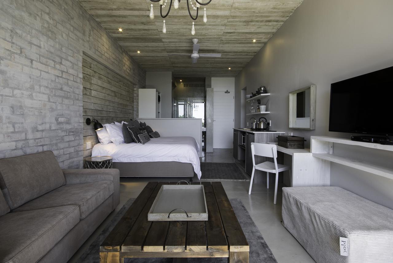 The House Quarters 4*